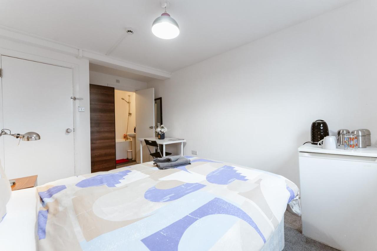 Whitechapel En-Suite Beds To Stay ลอนดอน ภายนอก รูปภาพ