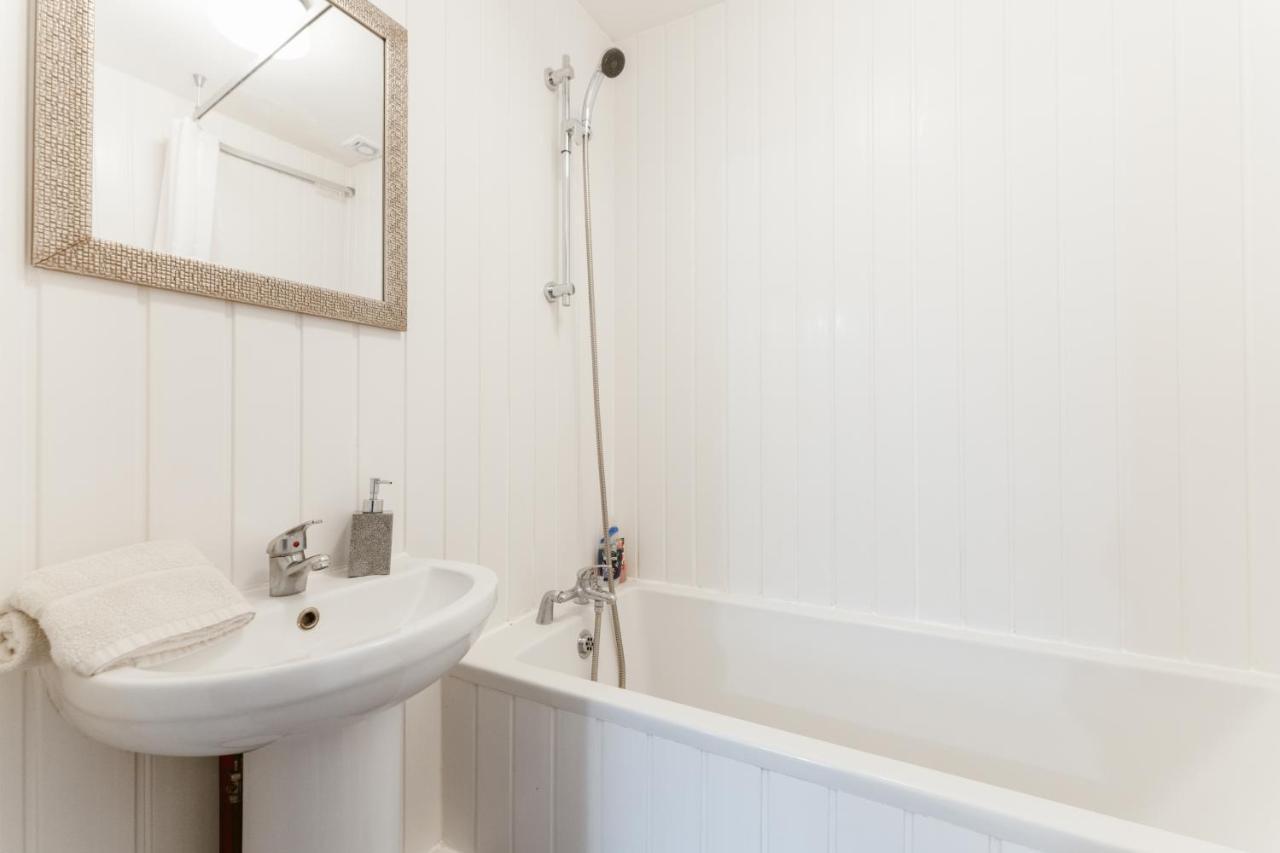 Whitechapel En-Suite Beds To Stay ลอนดอน ภายนอก รูปภาพ